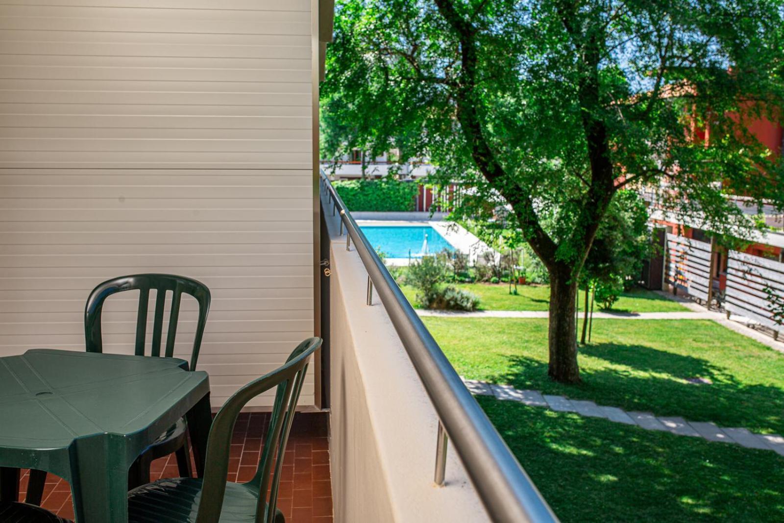 Hotel La Pergola Lignano Sabbiadoro Exterior foto